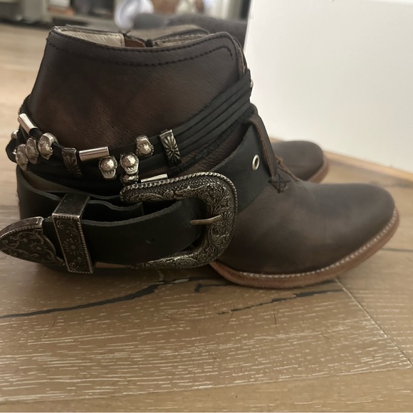 Freebird Saloon Leather Ankle Buckle Boots - Picture 11 of 11